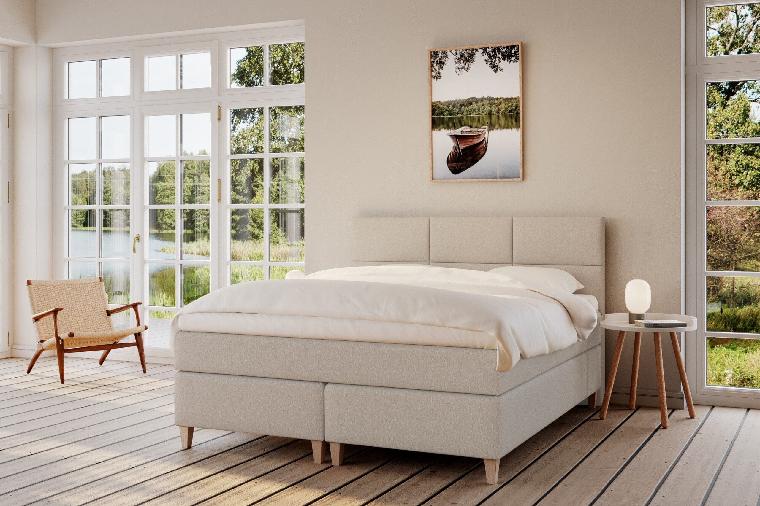 Nordic Dream Snefrid Fjall kontinentalseng 180x200 cm i sand med New Heaven hovedgavl, vist i et moderne soveværelse med stilfuldt design og blødt sengetøj.